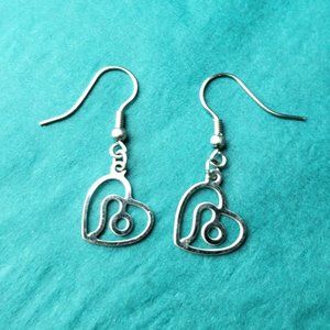 2/10$ NWOT stainless zodiac sign heart earrings lion